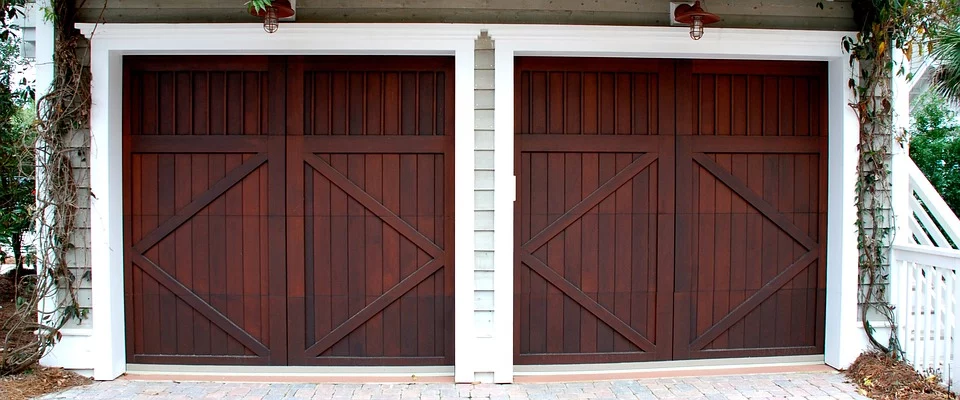 Garage doors costs miami